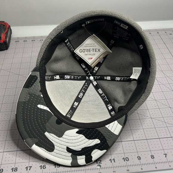 Supreme x New Era WINDSTOPPER Earflap Box Logo Cap Snow Camo Size 8 - Picture 5 of 5